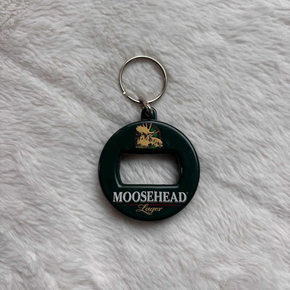 Moosehead Lager Bev Key Keychain | Bottle & Can Opener | Beer Collectible